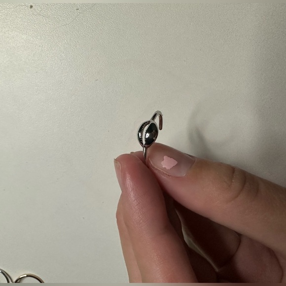 Pura Vida Silver Shell Ring - Picture 4 of 5